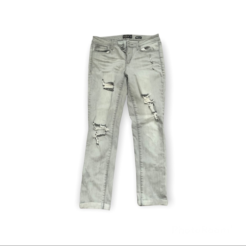 Suede | Distressed Jeans